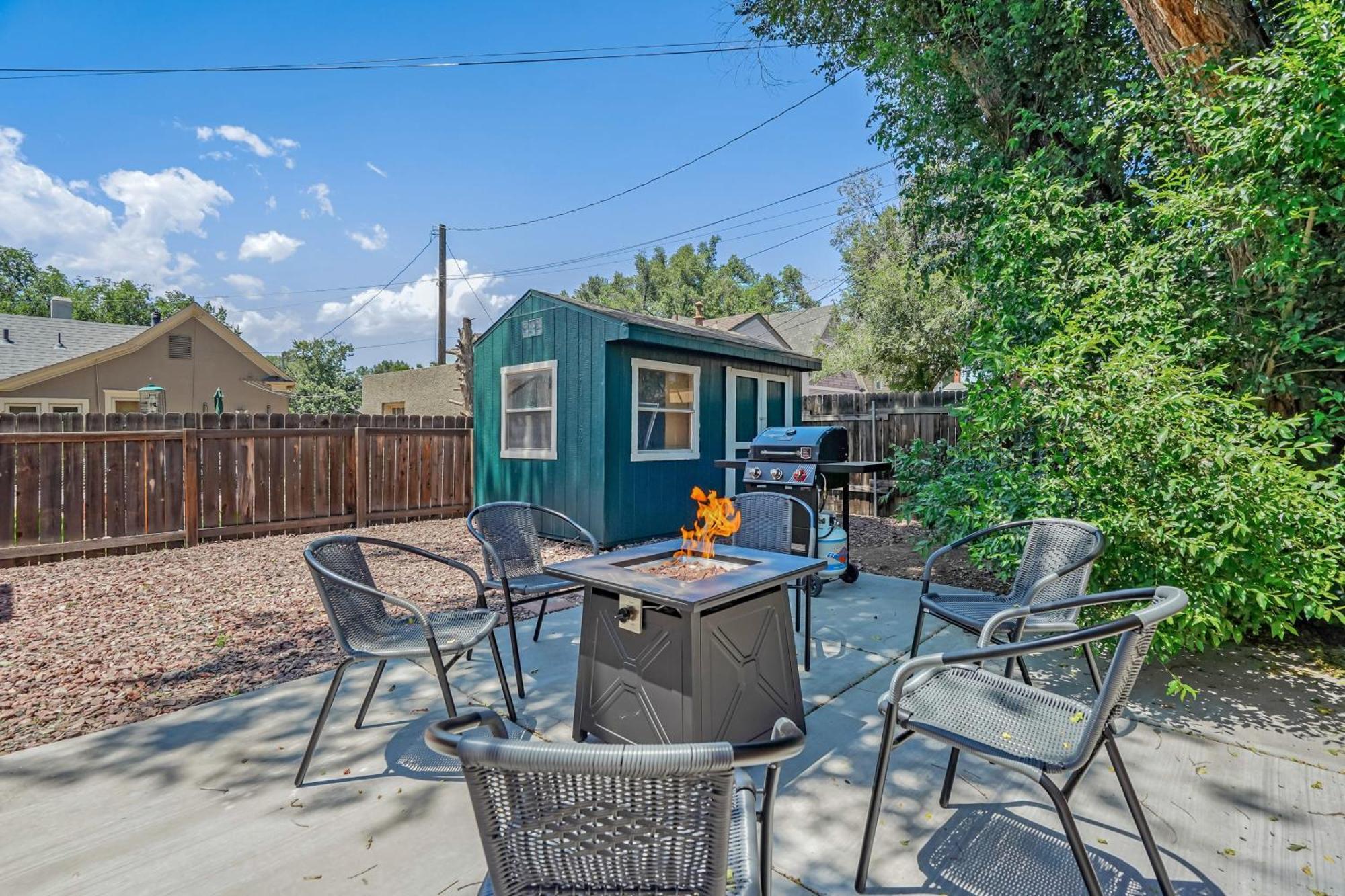 הוילה קולורדו ספרינגס Neighborly Heights - Downtown King Bbq Fire Pit מראה חיצוני תמונה